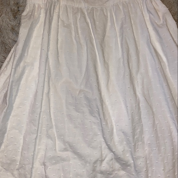 COPY - OLD NAVY Embroidered Swiss Dot Fabric A-LINE DRESS in WHITE - Picture 3 of 6